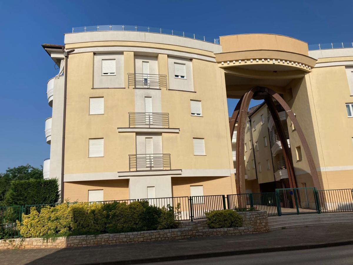 Stella Appartement Umag Buitenkant foto