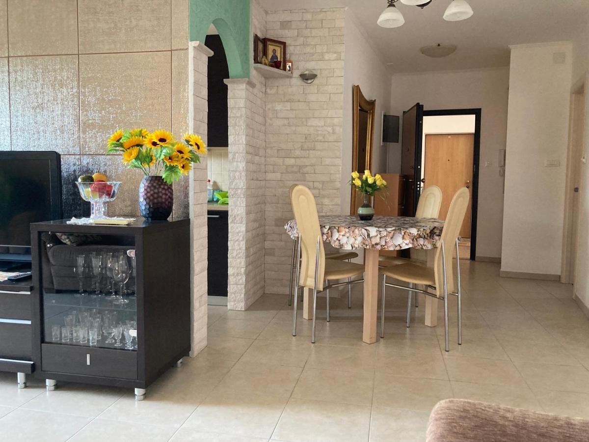 Stella Appartement Umag Buitenkant foto